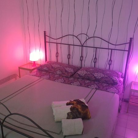 I Gemelli Holiday House เปสการา ภายนอก รูปภาพ