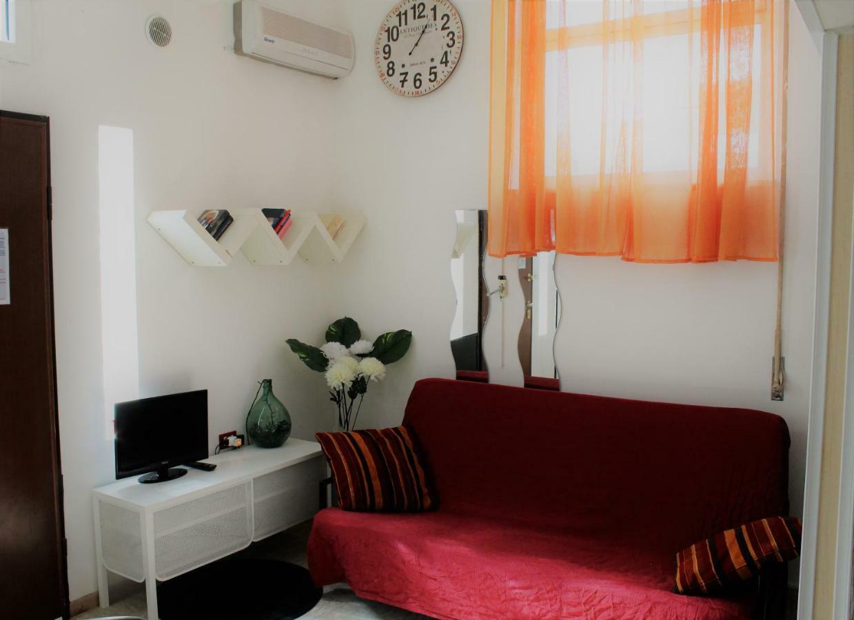 I Gemelli Holiday House เปสการา ภายนอก รูปภาพ